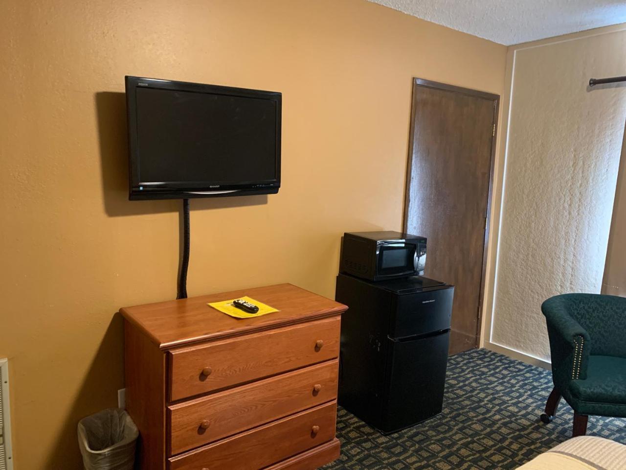 Townhouse Inn & Suites Klamath Falls Exterior photo